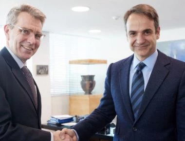 Τα είπαν στη βουλή Μητσοτάκης και Πάιατ